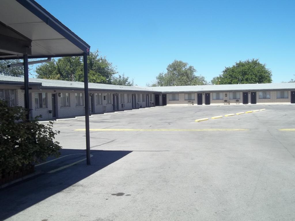 Royal Host Motel Las Cruces Exterior photo